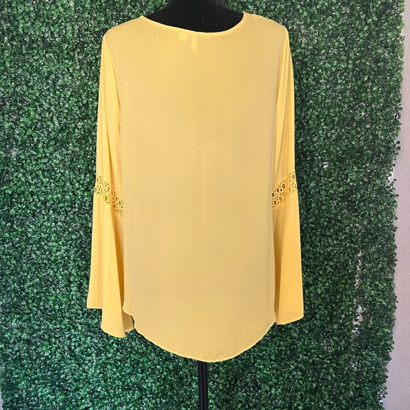 BOHO TOP ☀️ - Picture 2 of 3